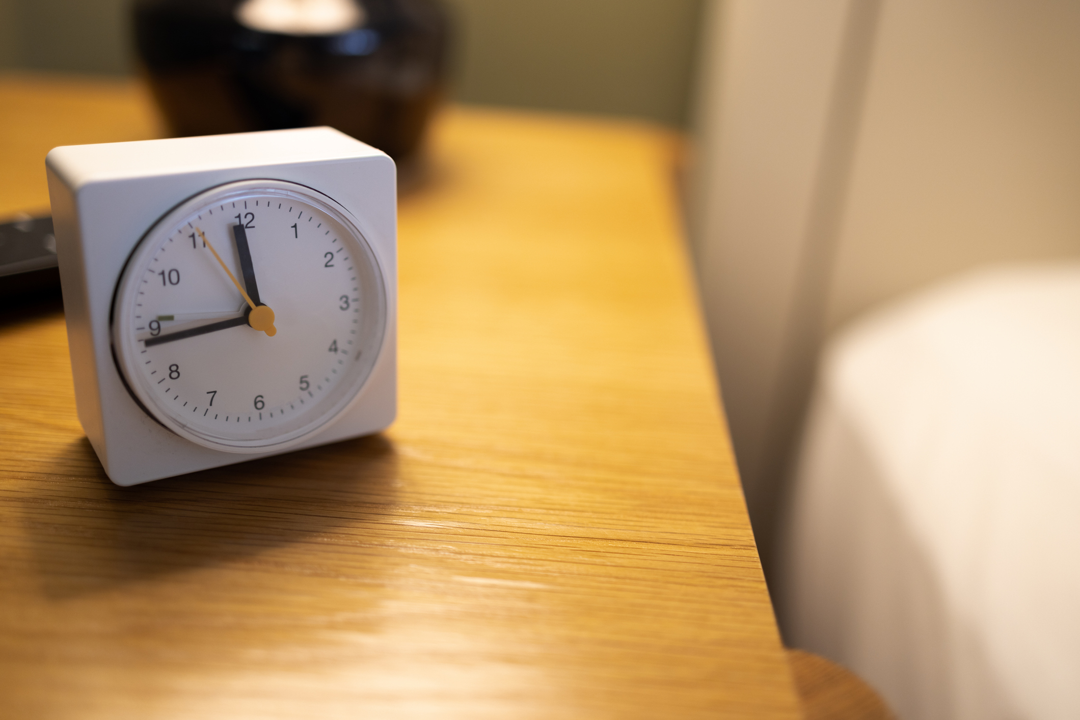 US senators reintroduce bill to make daylight saving time permanent