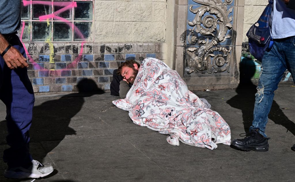 US-ECONOMY-POVERTY-HOMELESSNESS-LOS ANGELES