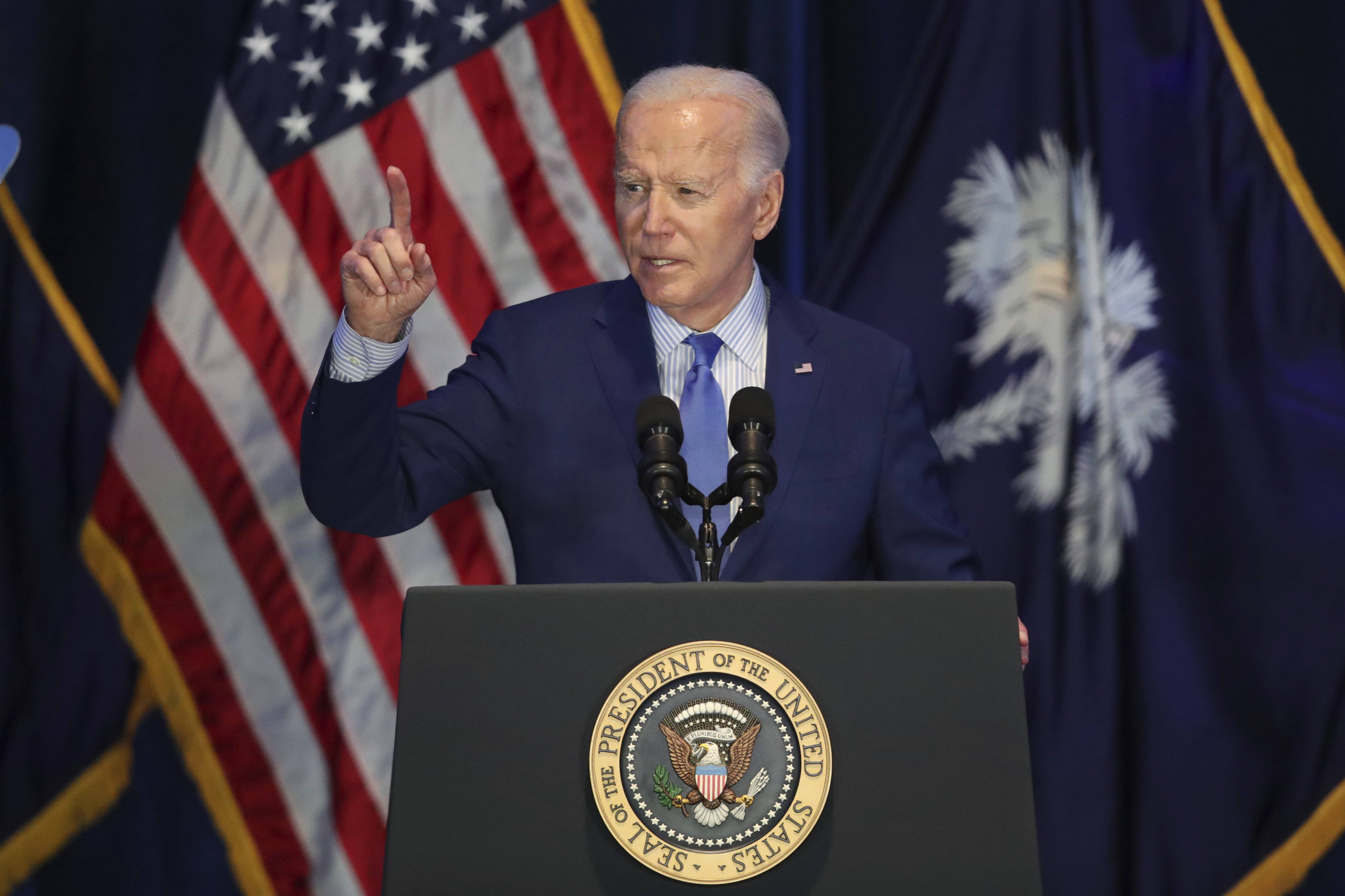 Biden Says He Would Shut Down Border ‘Right Now’ if Congress Sends Him a Deal