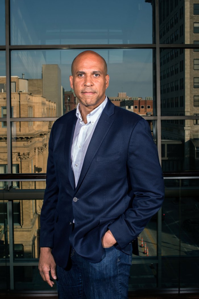 Senator Cory Booker stands for a portrait in downtown Cedar Rapids, Iowa on Saturday June 8, 2019.
                              
                              Summary - Democratic Senator Cory Booker of New Jersey campaigned in Des Moines, Ames, Iowa City, and Cedar Rapids during a two day swing across Iowa. Senator Booker attended the Iowa Democratic Hall of Fame event in Cedar Rapids along with 18 other candidates for the party's 2020 presidential nomination.