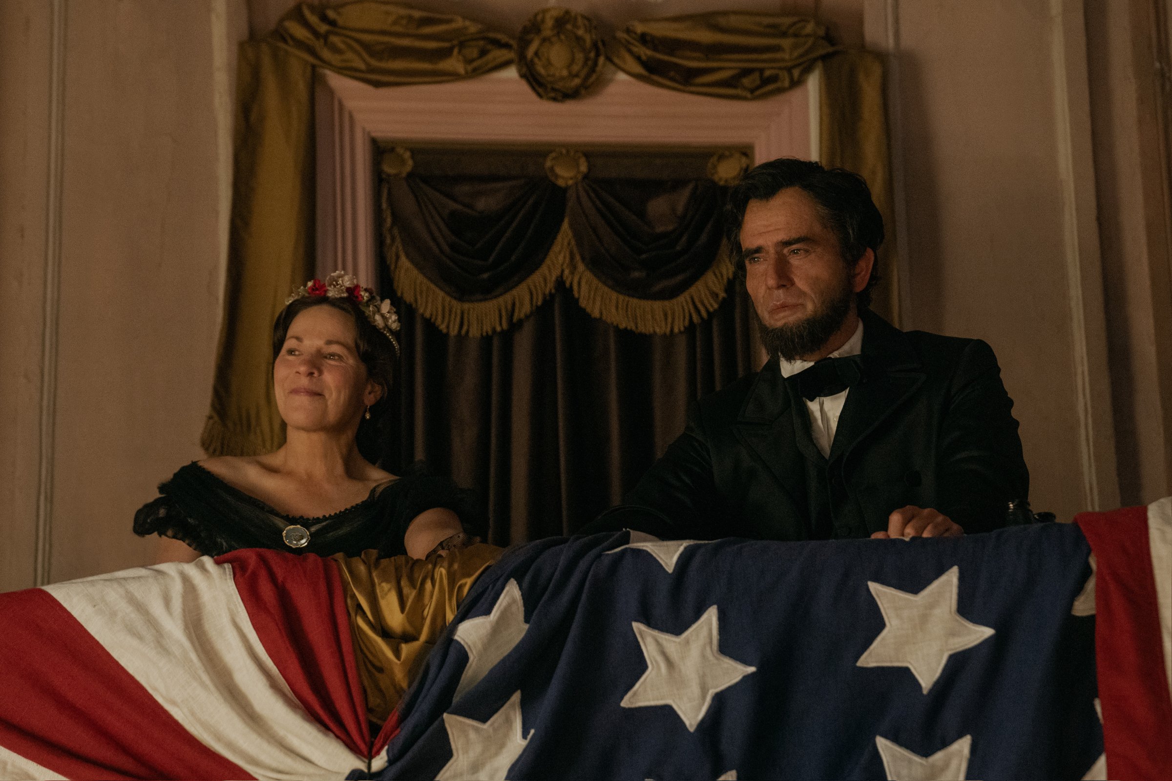 Abraham Lincoln at Ford's Theatre in the Apple TV+ show Manhunt