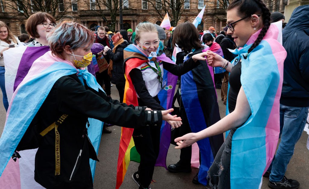 Pourquoi l’Écosse a suspendu les bloqueurs de puberté pour les enfants