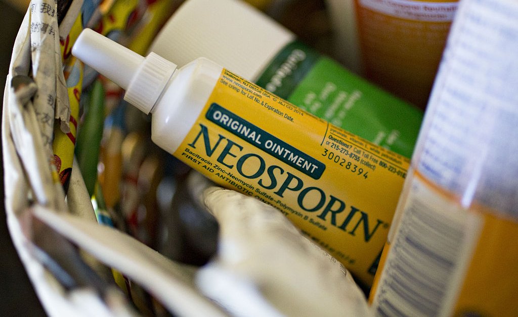 La néosporine dans le nez peut-elle aider à prévenir les infections virales ?