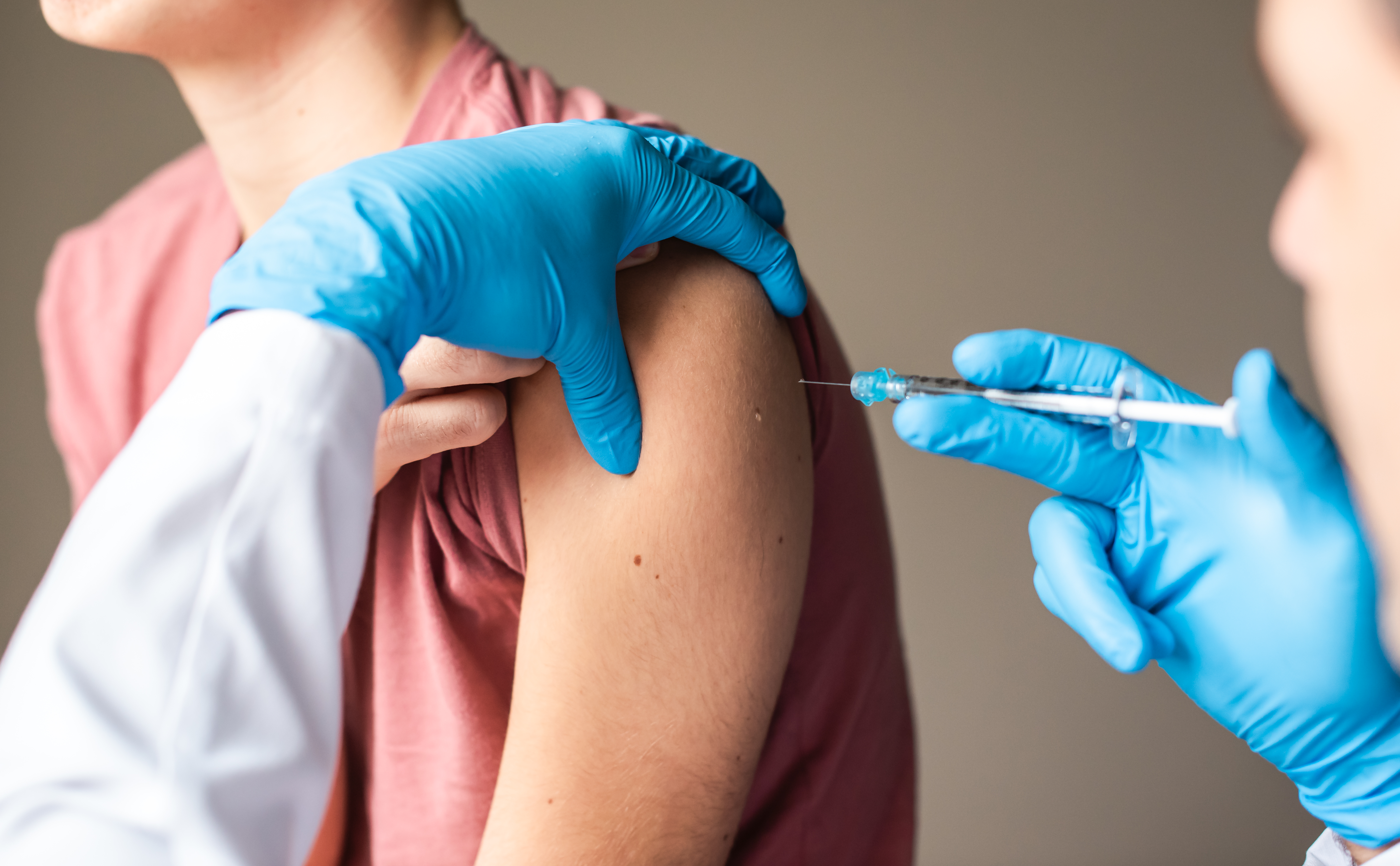 Les jeunes adultes pourront bientôt se faire vacciner contre le VRS