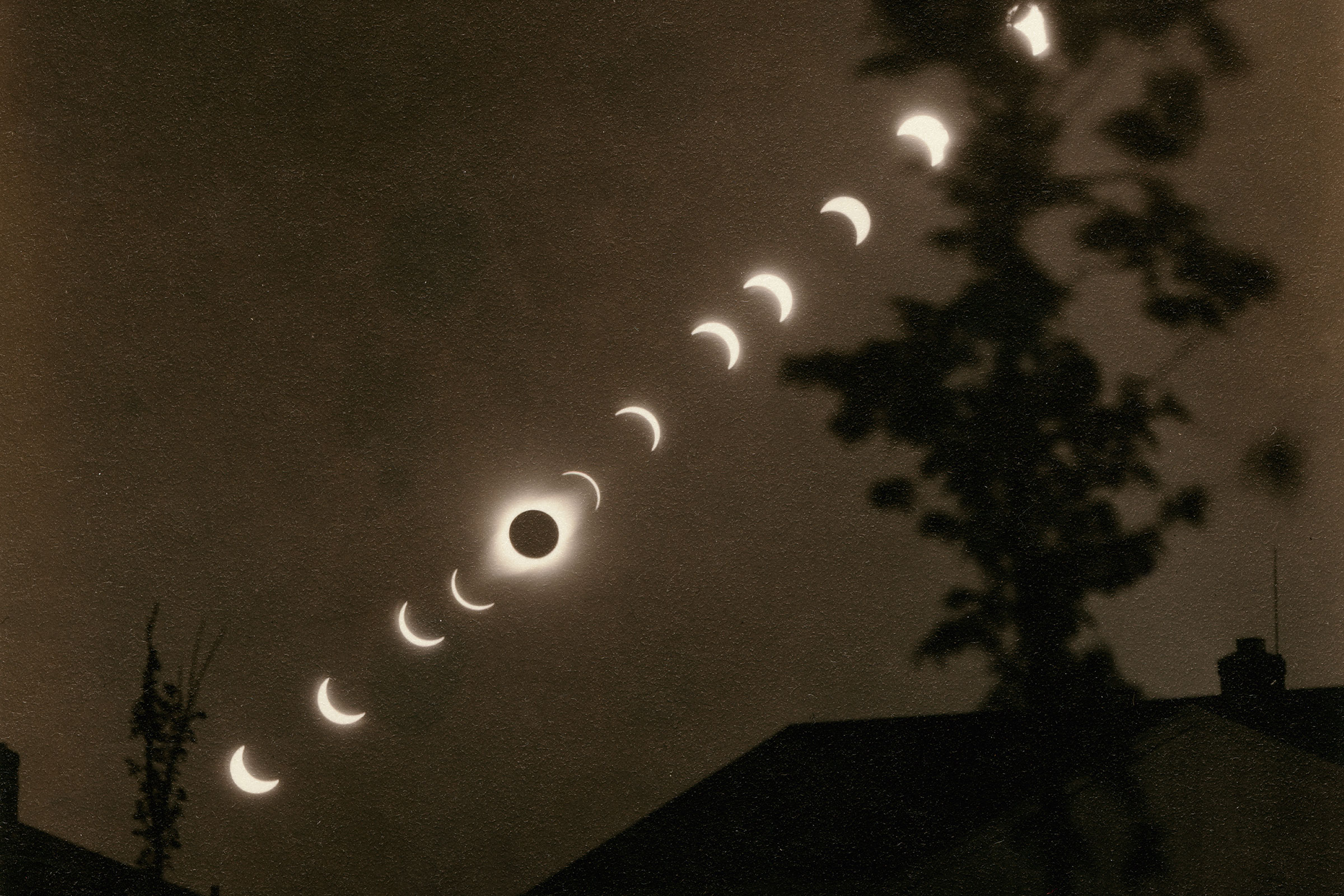 7 Memorable Eclipses From the Last 250 Years