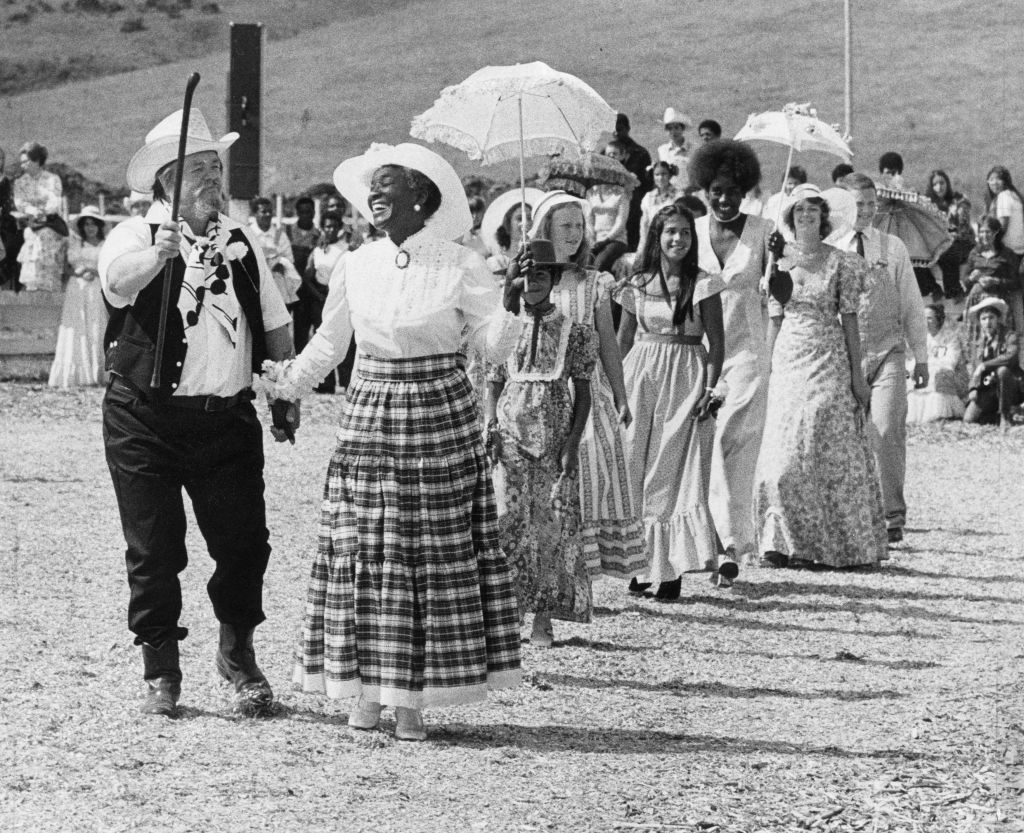 Charles Dederich, founder of Synanon, and wife Betty lead a wedding parade at the Synanon Wedding Festival August 6, 1972  Photo ran 08/7/1972, p. 1
