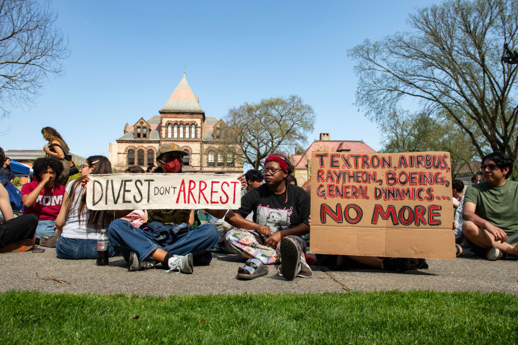 I Protested For Divestment From Sudan. What Today’s Protestors Should Know